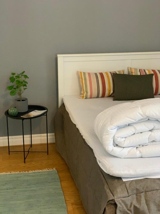 Tree Top Hill - The Old Station House - Bastad Holiday Apartments 외부 사진