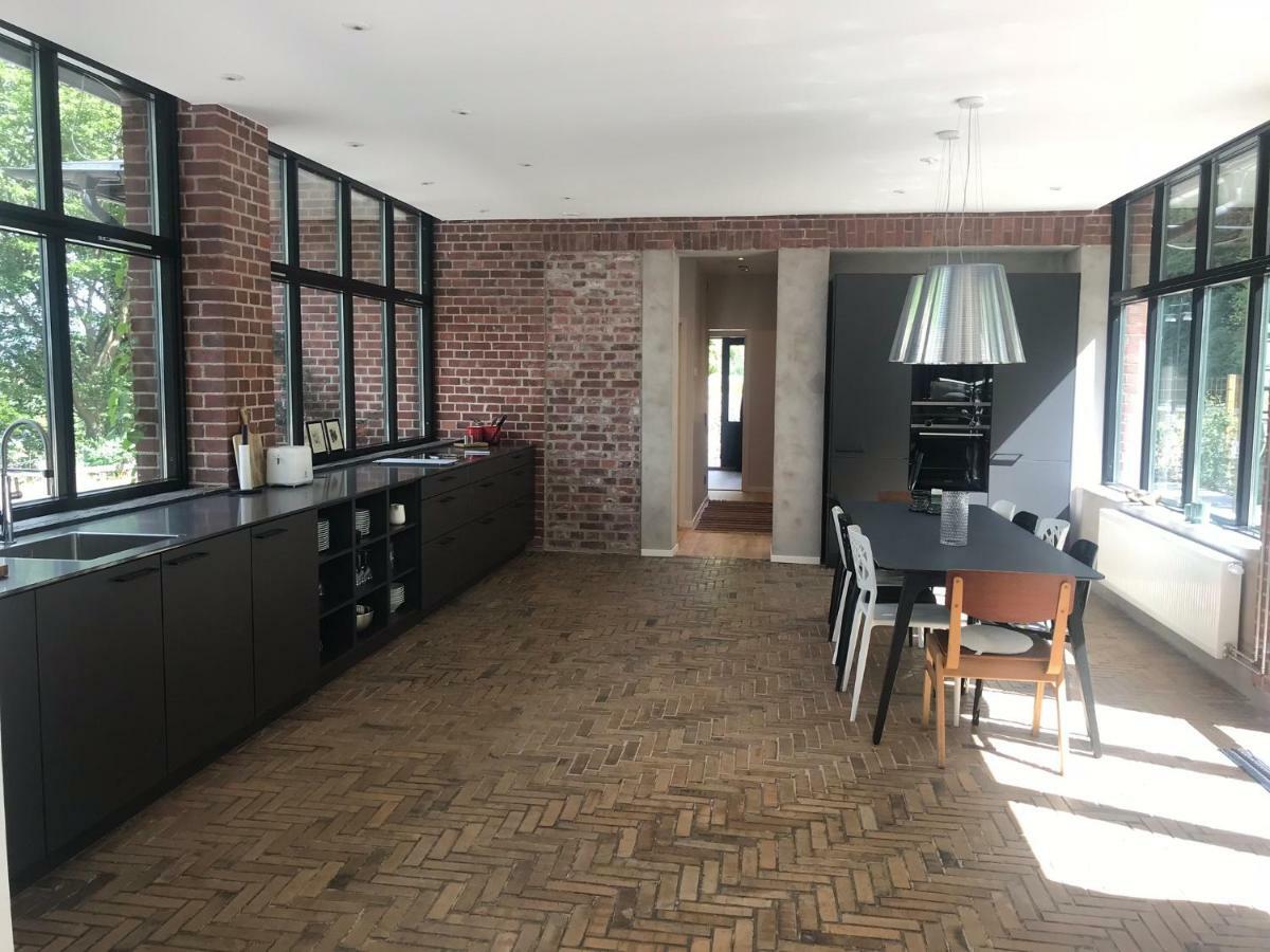 Tree Top Hill - The Old Station House - Bastad Holiday Apartments 외부 사진