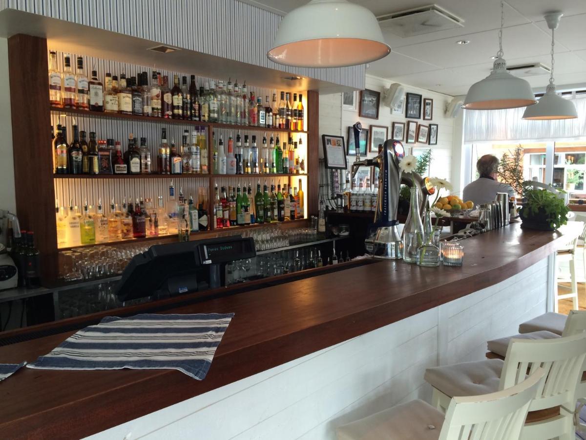 Tree Top Hill - The Old Station House - Bastad Holiday Apartments 외부 사진